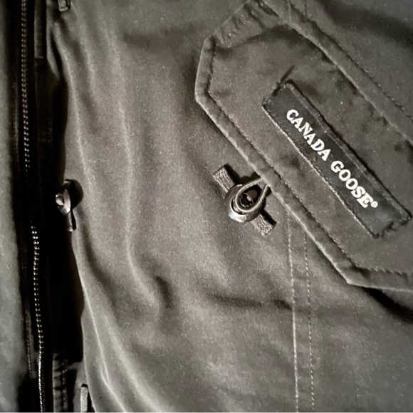 Canada Goose Kensington Slim Fit Parka in Black - Picture 7 of 16